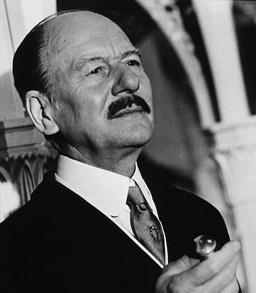 John Gielgud Fotoğrafları 4