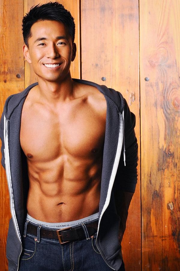 James Kyson fotoğrafı