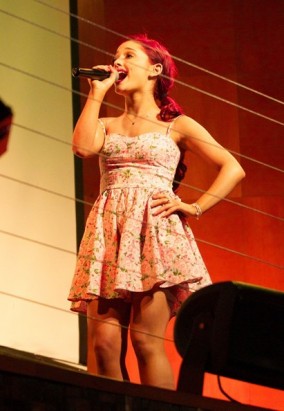 Ariana Grande Fotoğrafı