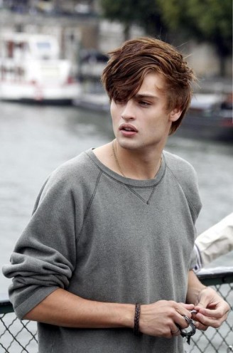Douglas Booth Fotoğrafı