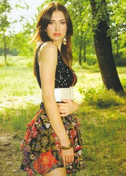 Emina Türkcan Sandal Fotoğrafı