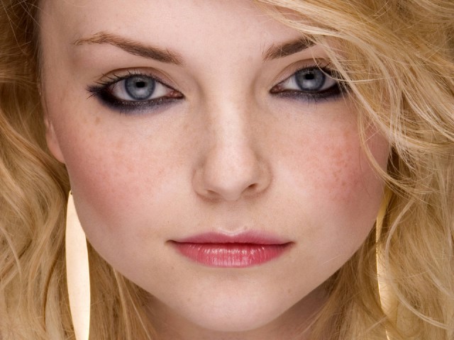 Izabella Miko Fotoğrafları 2