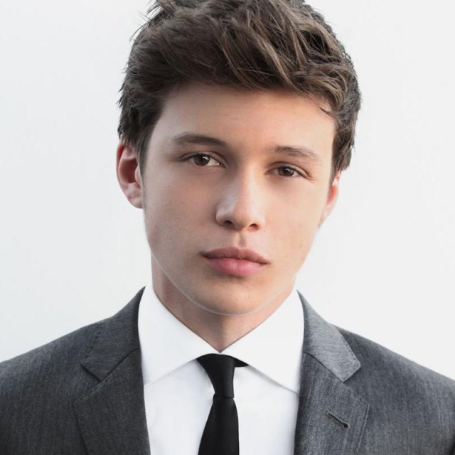 Nick Robinson Fotoğrafları 12