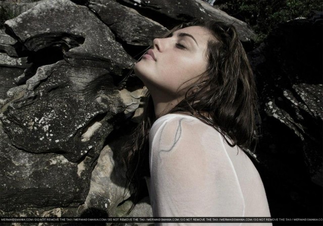 Phoebe Tonkin Fotoğrafları 31