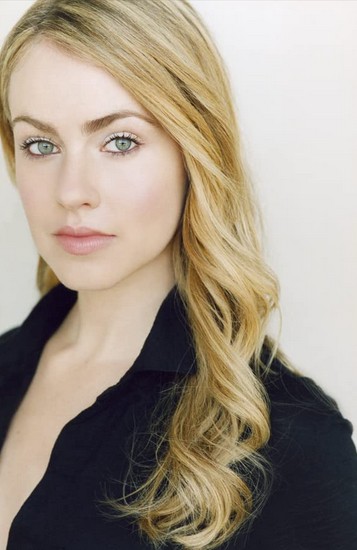 Amanda Schull Fotoğrafları 14