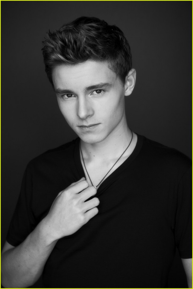 Callan Ryan Claude McAuliffe Fotoğrafları 26