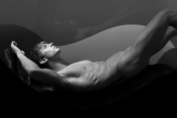 Drew Van Acker Fotoğrafı