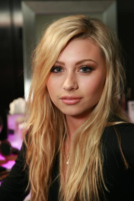 Aly Michalka Fotoğrafları 27