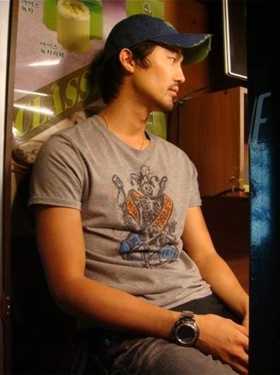 Jeon Joon Hong Fotoğrafı
