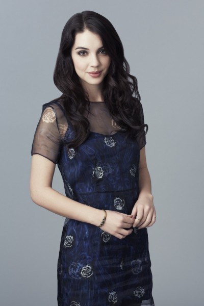 Adelaide Kane Fotoğrafları 35