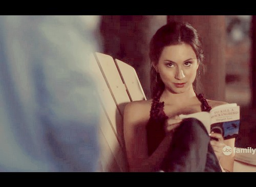 Troian Bellisario Fotoğrafı