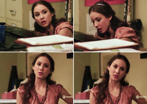 Troian Bellisario Fotoğrafı