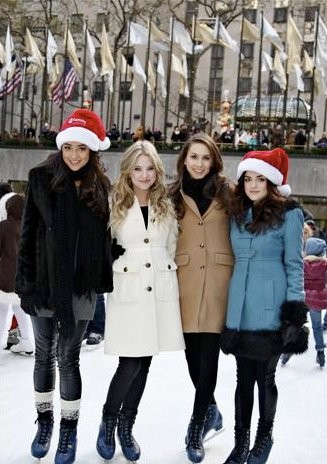 Shay Mitchell Fotoğrafı