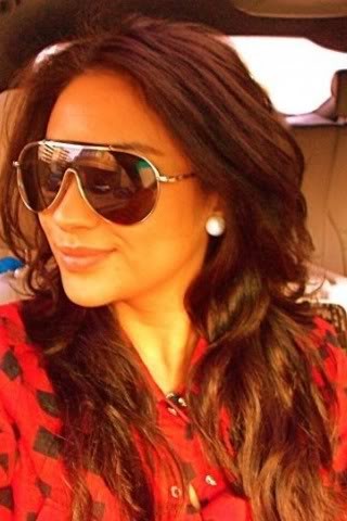 Shay Mitchell Fotoğrafı