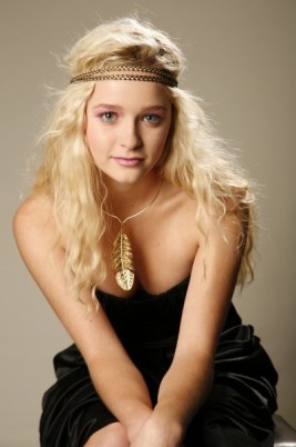 Greer Grammer Fotoğrafları 24