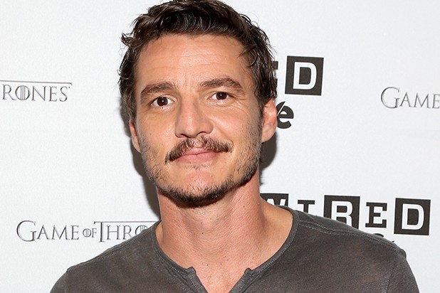 Pedro Pascal Fotoğrafları 25