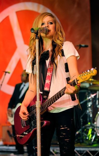 Avril Lavigne Fotoğrafları 500