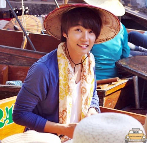 Yoon Si Yoon Fotoğrafları 222