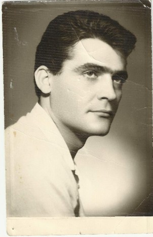 Alev Tolga Fotoğrafı