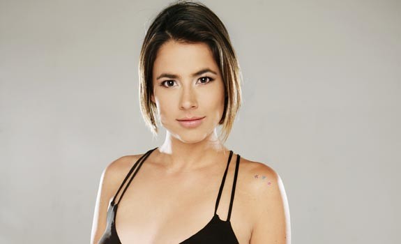 Carla Giraldo Fotoğrafı