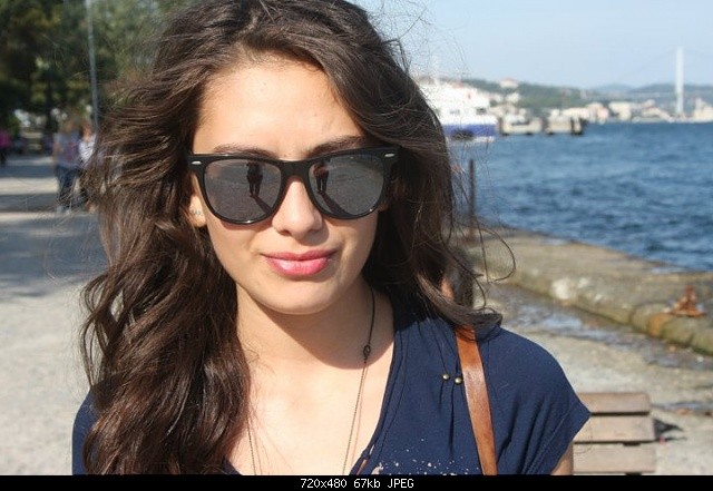 Neslihan Atagül Fotoğrafı