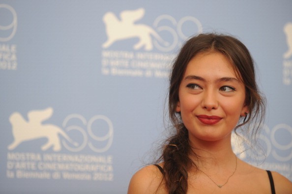 Neslihan Atagül Fotoğrafı