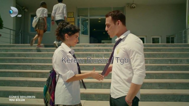 Kerem Bürsin Fotoğrafı