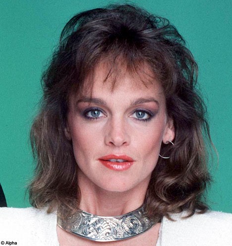 Pamela Sue Martin Fotoğrafları 7