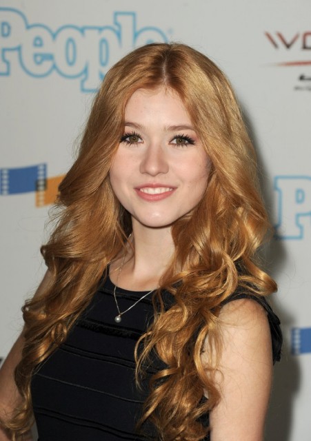 Katherine McNamara Fotoğrafı