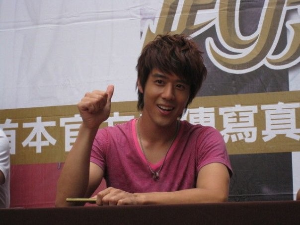 George Hu Fotoğrafı