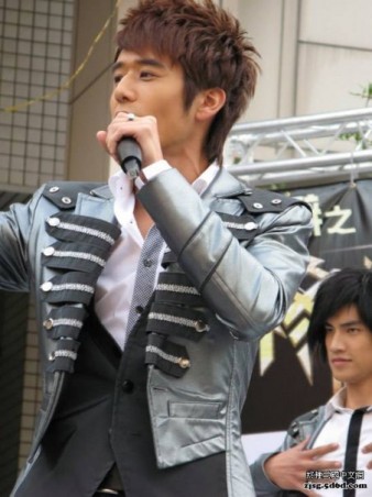 George Hu Fotoğrafı