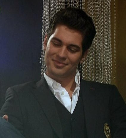 Çağatay Ulusoy Fotoğrafı