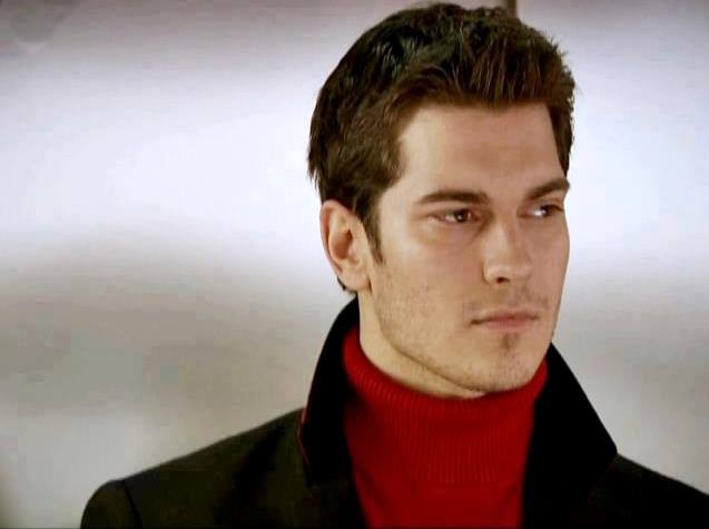 Çağatay Ulusoy Fotoğrafı