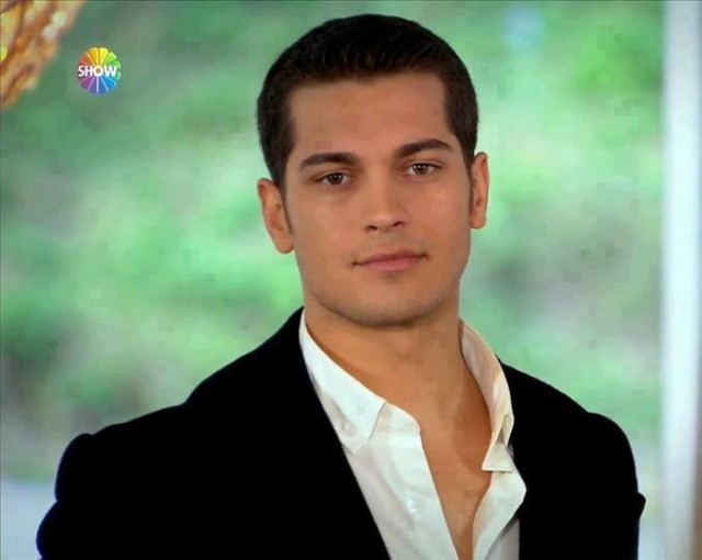 Çağatay Ulusoy Fotoğrafı
