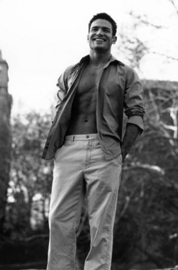 Aiden Turner Fotoğrafı