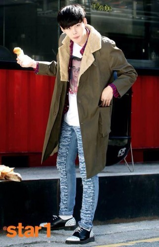 Lee Jong-suk Fotoğrafı