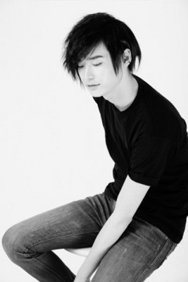 Lee Jong-suk Fotoğrafı