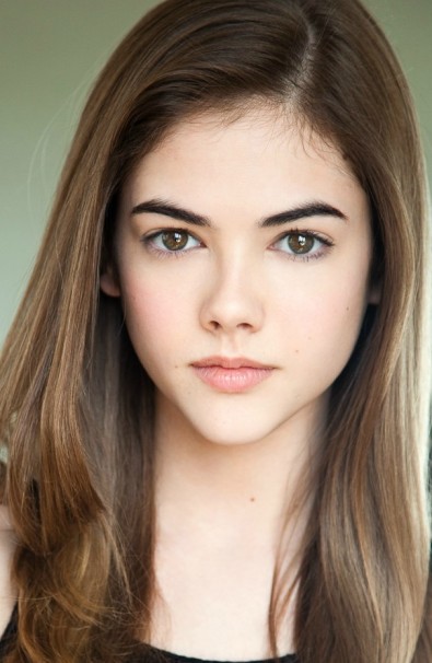 McKaley Miller Fotoğrafı