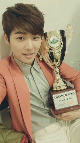 Kang Min-hyuk Fotoğrafı