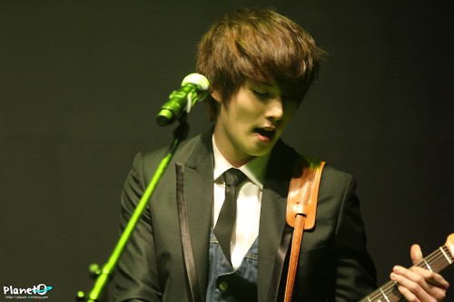 Lee Jong-hyun Fotoğrafı