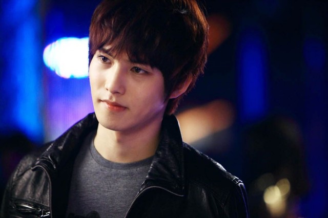 Lee Jong-hyun Fotoğrafları 83