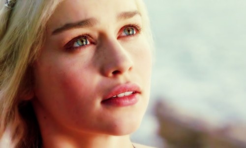 Emilia Clarke Fotoğrafı