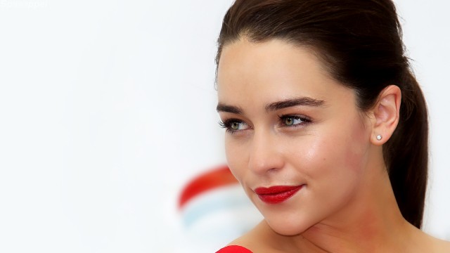 Emilia Clarke Fotoğrafı