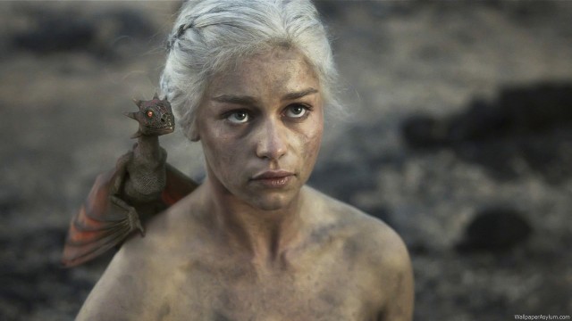 Emilia Clarke Fotoğrafı