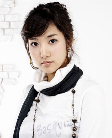 Park Min-young Fotoğrafı