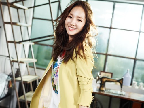Park Min-young Fotoğrafı
