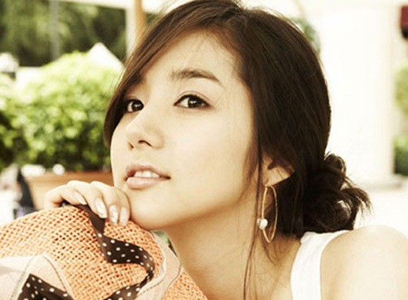 Park Min-young Fotoğrafı