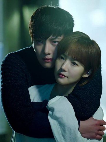 Park Min-young Fotoğrafı