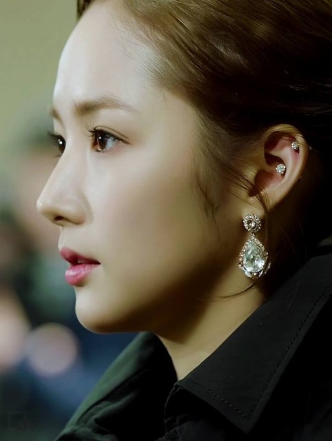 Park Min-young Fotoğrafı