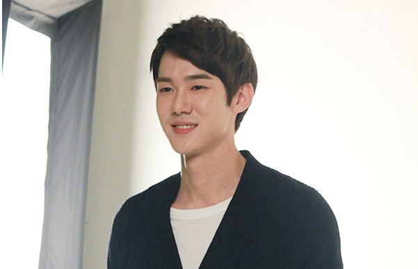 Yoo Yun-suk Fotoğrafı